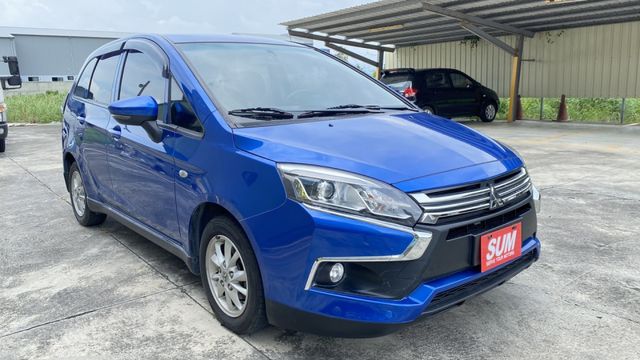 原版件.僅跑3萬多公里.倒車顯影.  第3張相片