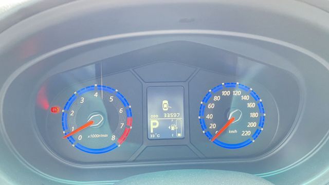 原版件.僅跑3萬多公里.倒車顯影.  第10張相片