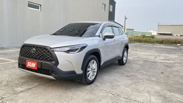 一手車.原版件.豪華版低里程  第1張相片