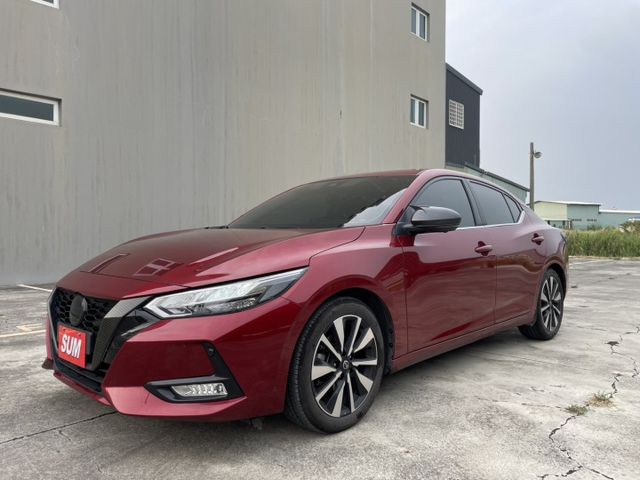 尊爵智駕版.低里程2萬多公里.原漆原鈑件.360度環景.跟車防撞盲點.......  第1張相片