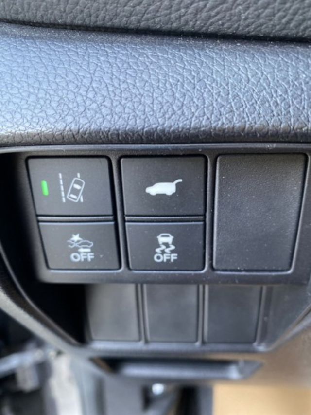 VTI-S版新車價107.9萬電動尾門.行動裝置無線充電.環景.跟車...  第11張相片