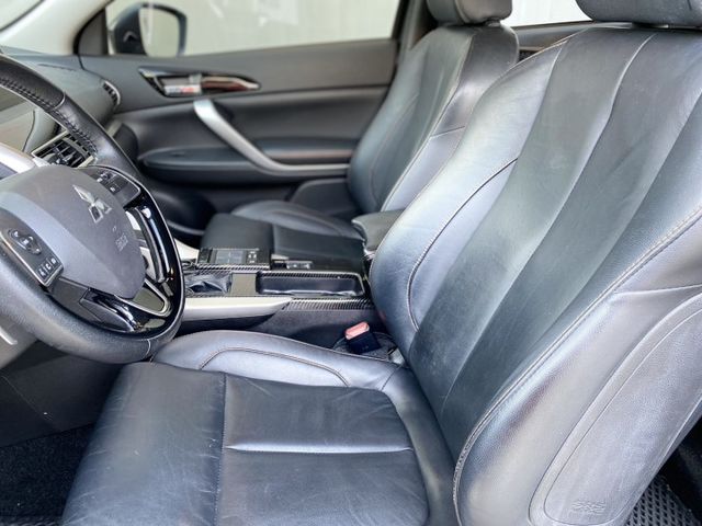 原版件.僅跑3萬多公里  第8張相片