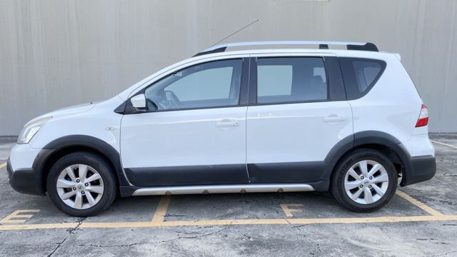 原版件.里程少.車頂行李架  第4張相片