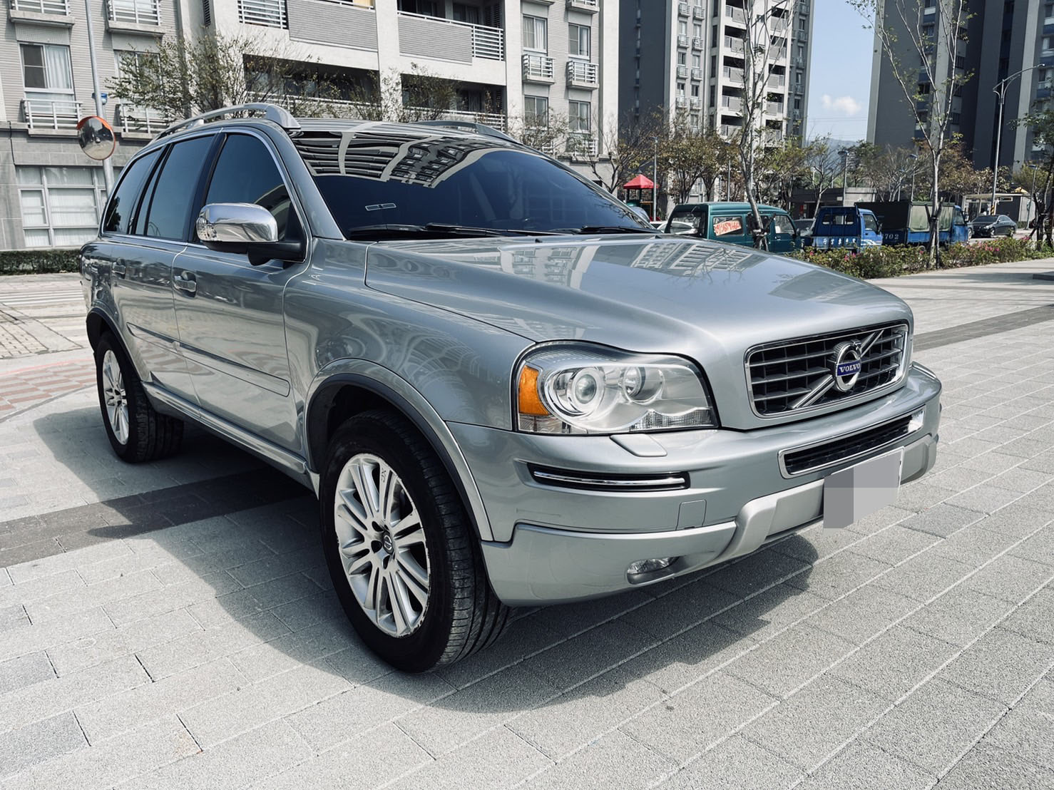 Volvo Xc90 D5 的價格 Findcar 找車網