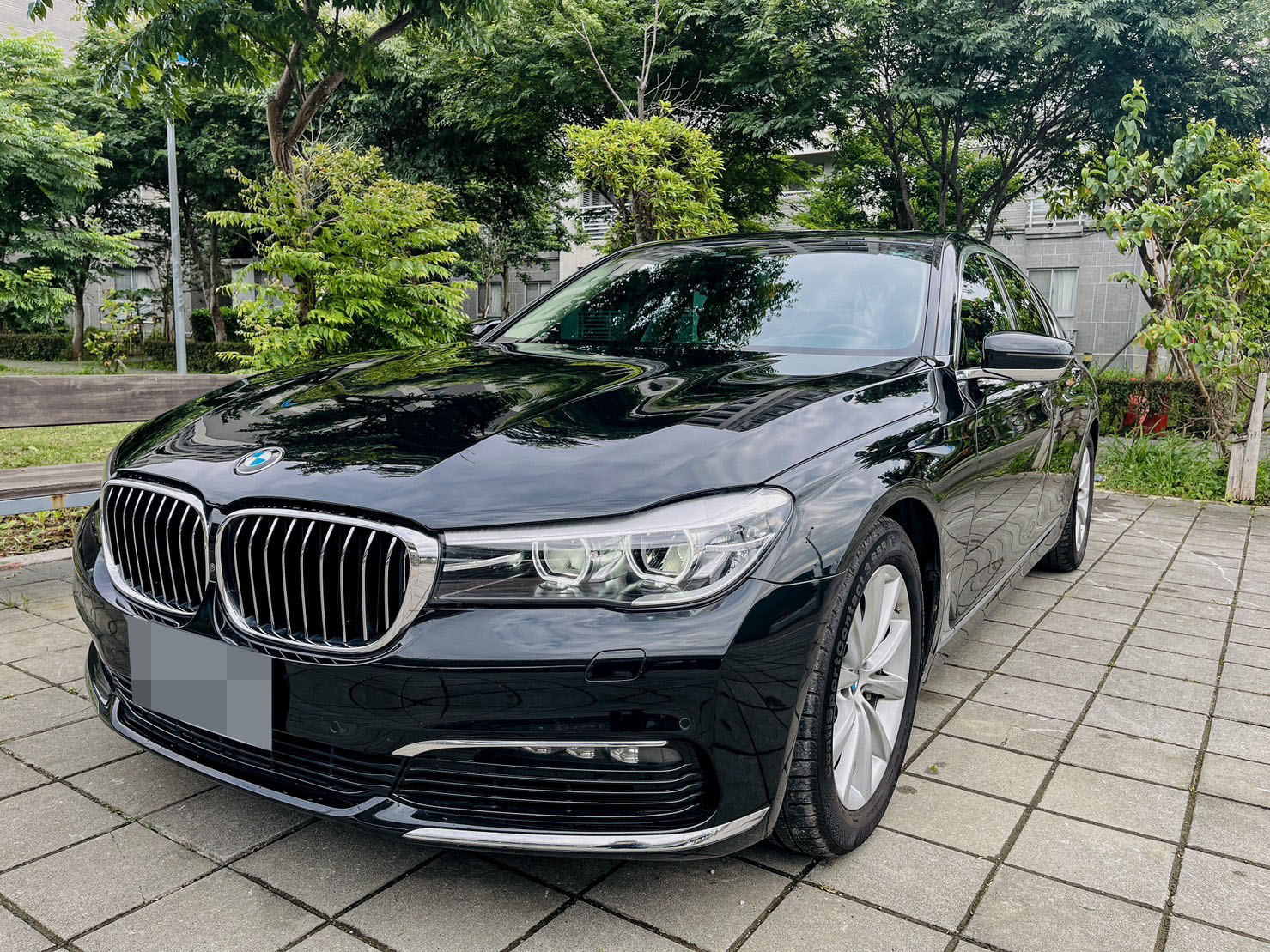 BMW G11 730D 總代理 全程原廠保養 僅跑6萬  第1張相片