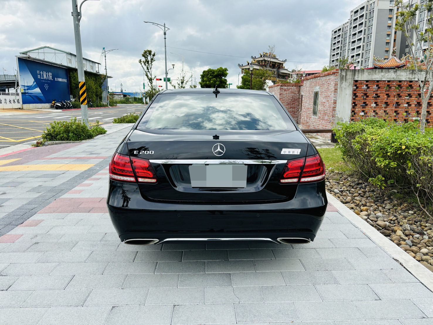 M-BENZ W212 E200 Avantgarde 總代理 已經認證   第4張相片