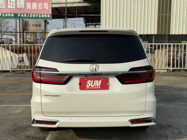 在店 / 七人座 / 歡迎預約賞車  第4張相片