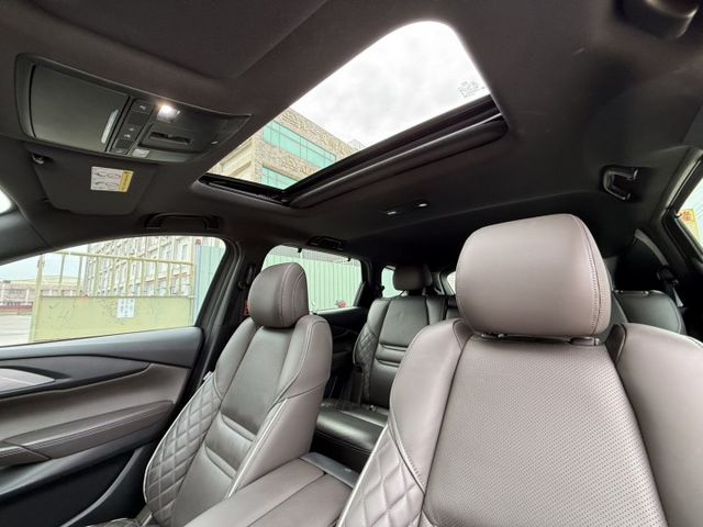在店 /  4WD / BOSE 音響 七人座 / 車況優 / 歡迎預約賞車  第8張相片