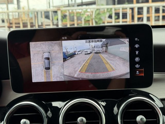 在店 / Coupe 4WD 輕油電 / 車況優  第8張相片