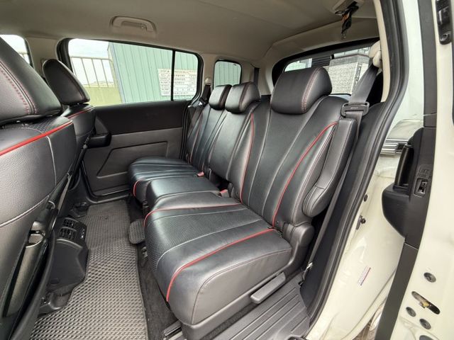 在店 / 七人座 / 認證保固 / 歡迎電洽預約賞車  第10張相片