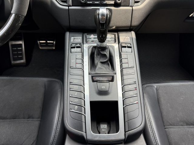 在庫優質車 / Macan GTS總代理 / 歡迎電洽預約賞車  第14張相片