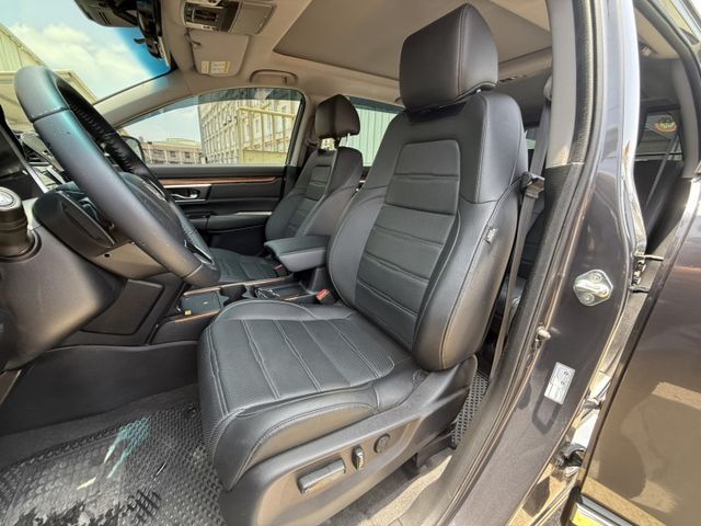 在店 / 天窗 / 車況優 / 歡迎預約賞車  第11張相片