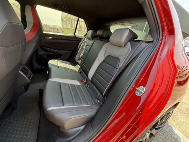 在店 / 認證保固 / 歡迎預約賞車  第13張相片