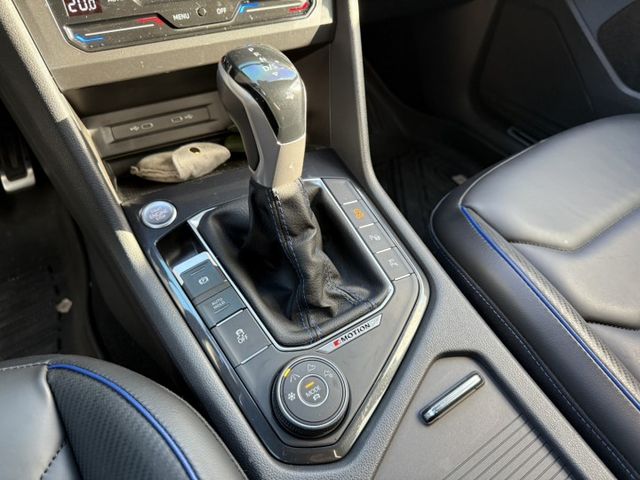 在店 / 4WD Tiguan R / HK音響 / 車況新  第14張相片