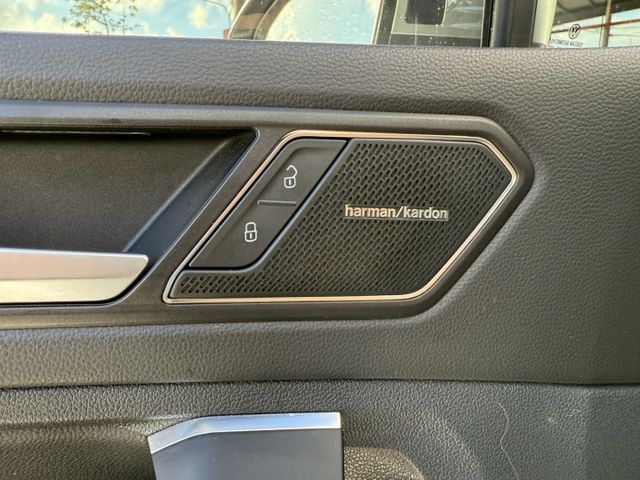 在店 / 4WD Tiguan R / HK音響 / 車況新  第15張相片
