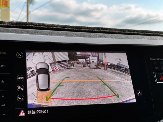 在店 / 里程1萬 / 一手車  第11張相片