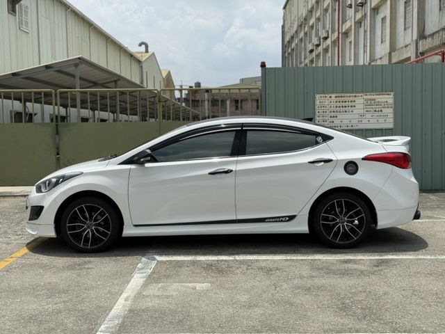 ELANTRA  第7張相片