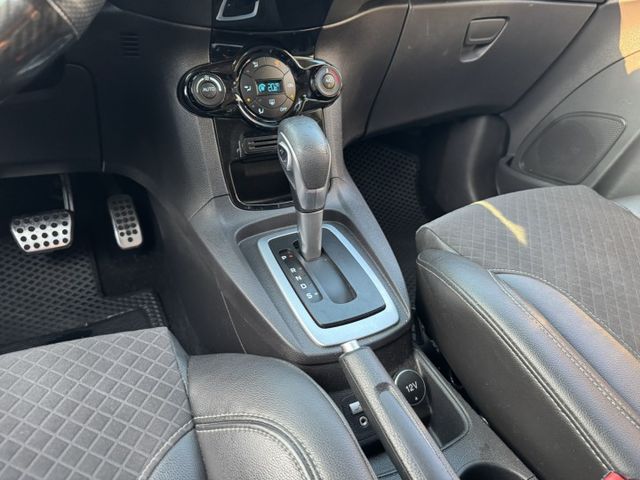 在店 / 認證保固 / 歡迎預約賞車  第11張相片