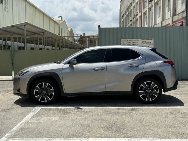 在店 / 認證保固 / 歡迎預約賞車  第7張相片