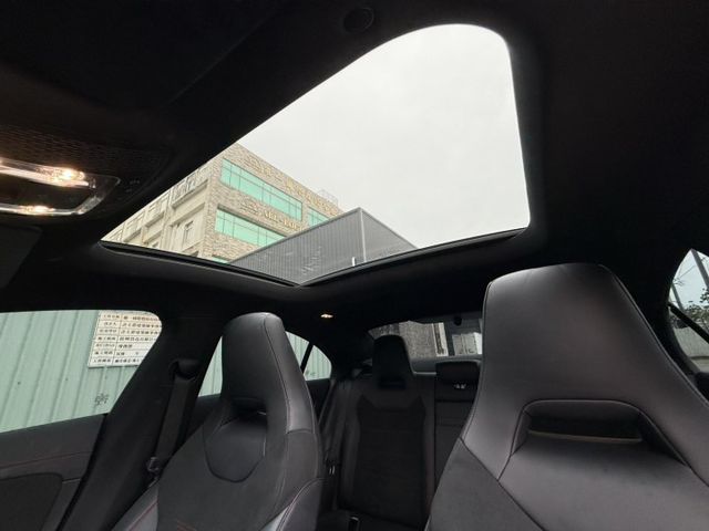 在店 / 4WD / 認證保固  第11張相片