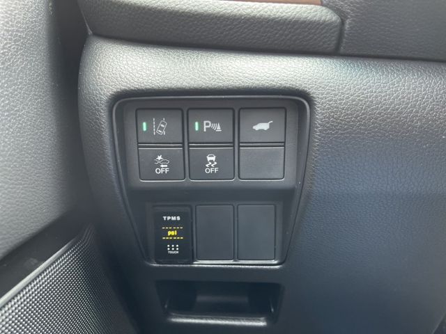 在店 / 里程3萬 / 天窗 / 車況優  第15張相片