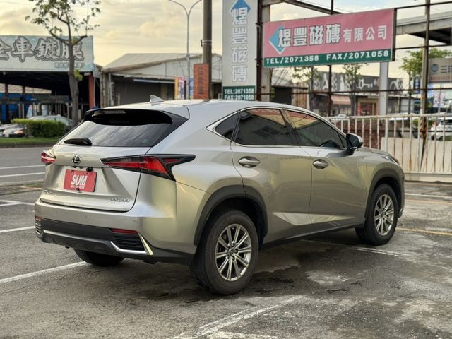 實車 / 豪華版 / 車況優 / 認證保固  第2張相片