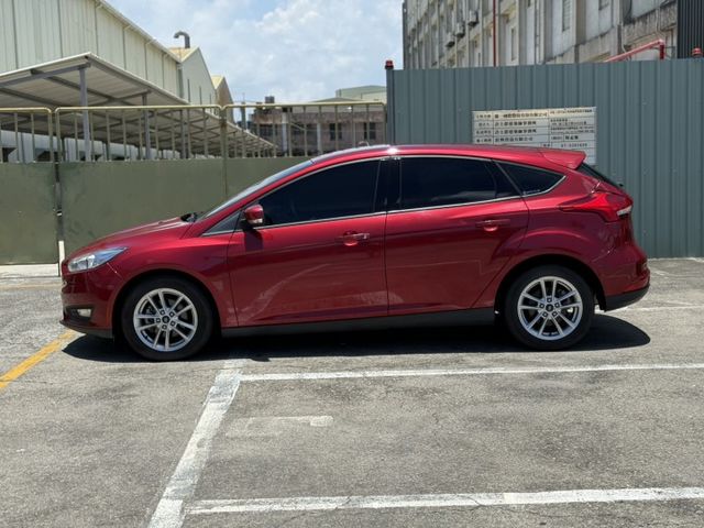 在店 / 五門 / 認證保固 / 歡迎預約賞車  第7張相片