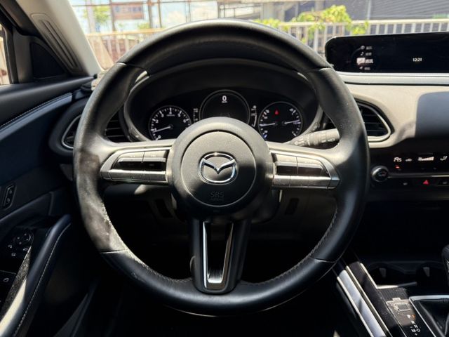 在店 / 頂級款 / 歡迎預約賞車  第9張相片