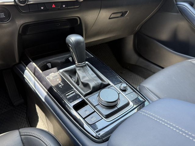 在店 / 頂級款 / 歡迎預約賞車  第12張相片