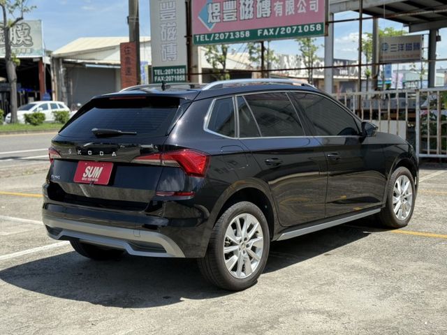 一手車 / 里程一萬 / 豪華動能版  第2張相片
