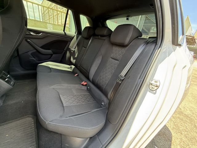 在店 / 動能版 /認證保固 / 歡迎預約賞車  第11張相片