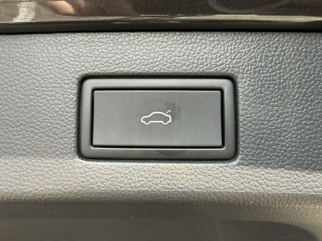 在店 / 認證保固 / 車況優  第15張相片