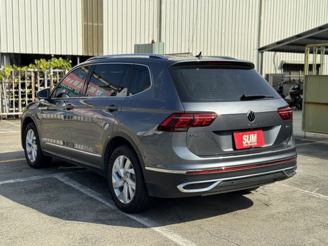 在店 / 七人座 / 認證保固 / 車況優  第6張相片