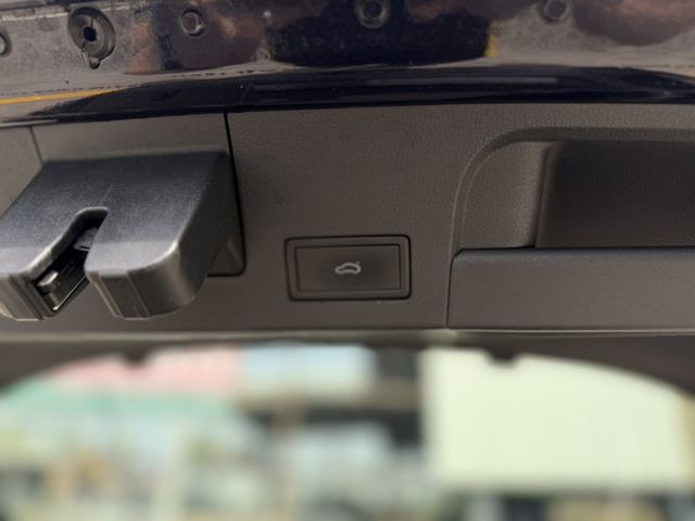在店 / 車況優 / 認證保固  第18張相片
