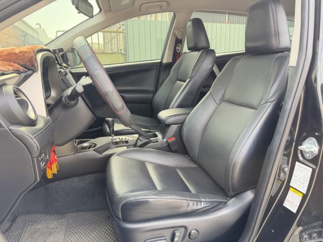 在店 / 認證保固 / 歡迎預約賞車  第11張相片