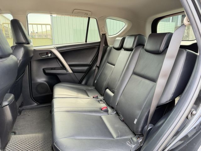 在店 / 認證保固 / 歡迎預約賞車  第12張相片