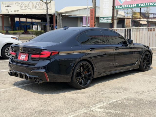 5 SERIES SEDAN G30  第3張相片