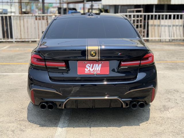 5 SERIES SEDAN G30  第5張相片