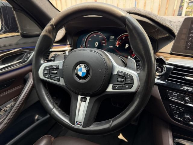 5 SERIES SEDAN G30  第15張相片