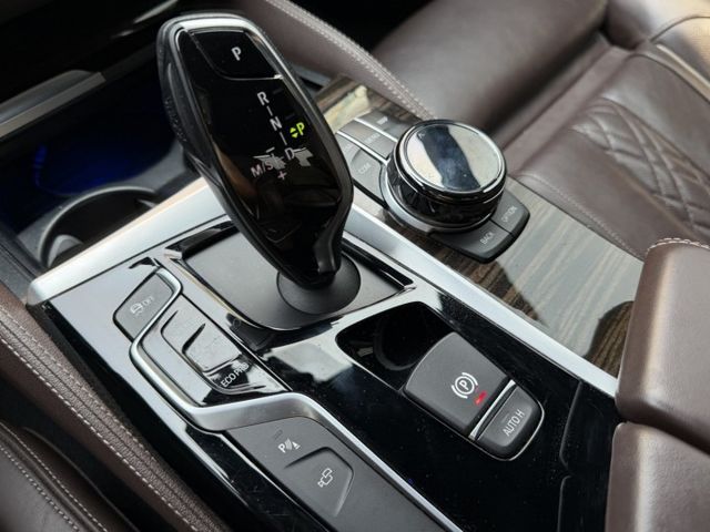 5 SERIES SEDAN G30  第16張相片