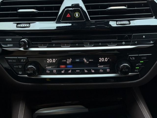 5 SERIES SEDAN G30  第19張相片