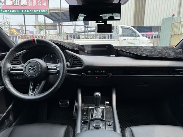 在店 / 五門 / 車況優 認證保固  第11張相片