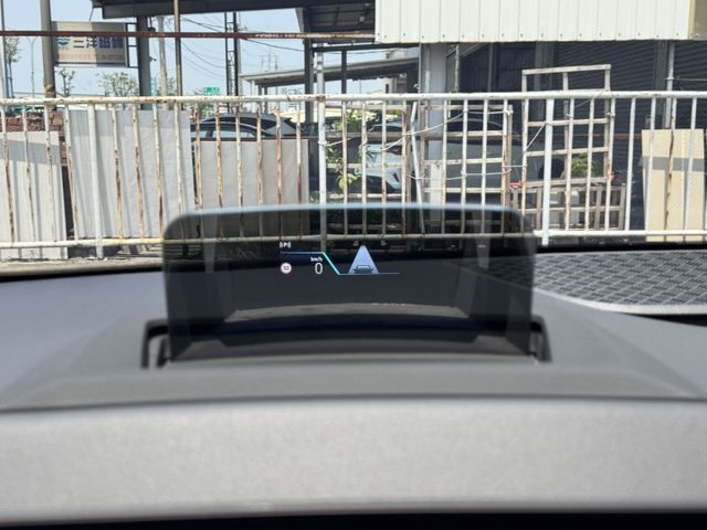 2 SERIES ACTIVE TOURER  第15張相片