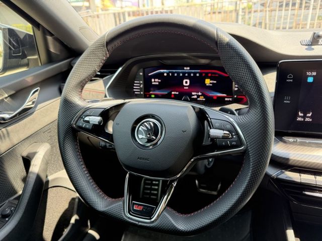 OCTAVIA COMBI  第12張相片