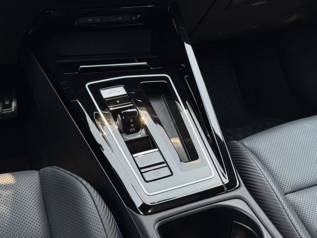 GOLF VIII  第13張相片