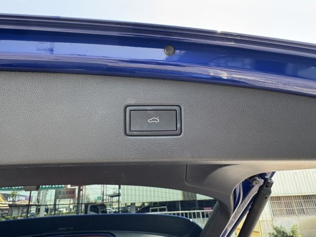 TIGUAN  第14張相片