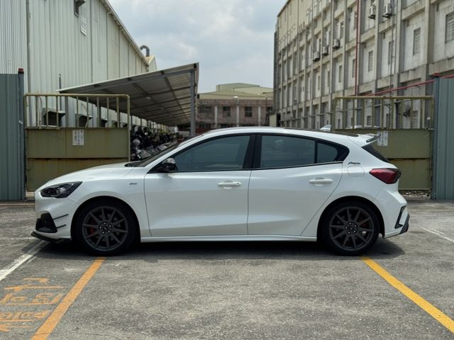 FOCUS 5D  第8張相片