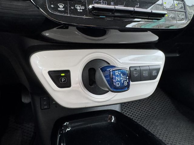 PRIUS  第13張相片