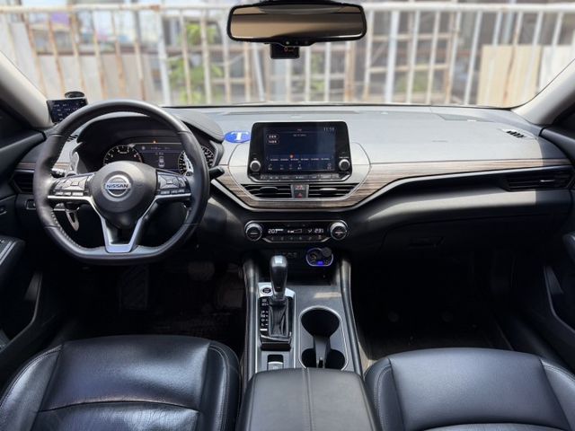 ALTIMA  第11張相片