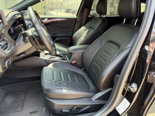 FOCUS WAGON  第9張相片